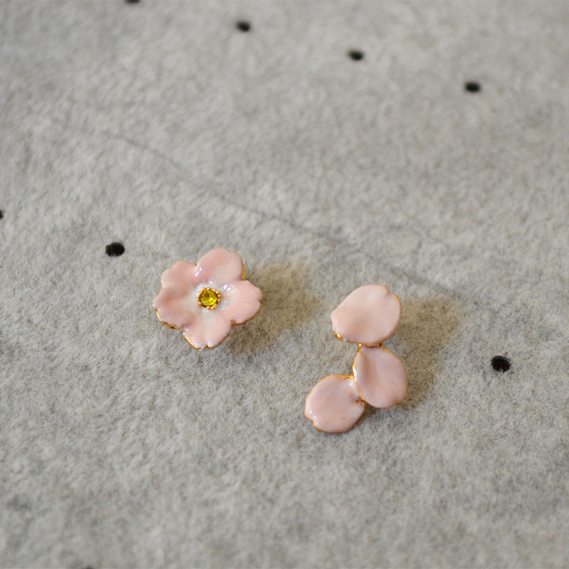 Elegant Silver Earring for Every Occasion