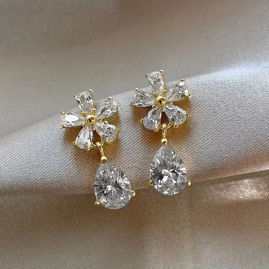 Charming Earring for Any Occasion