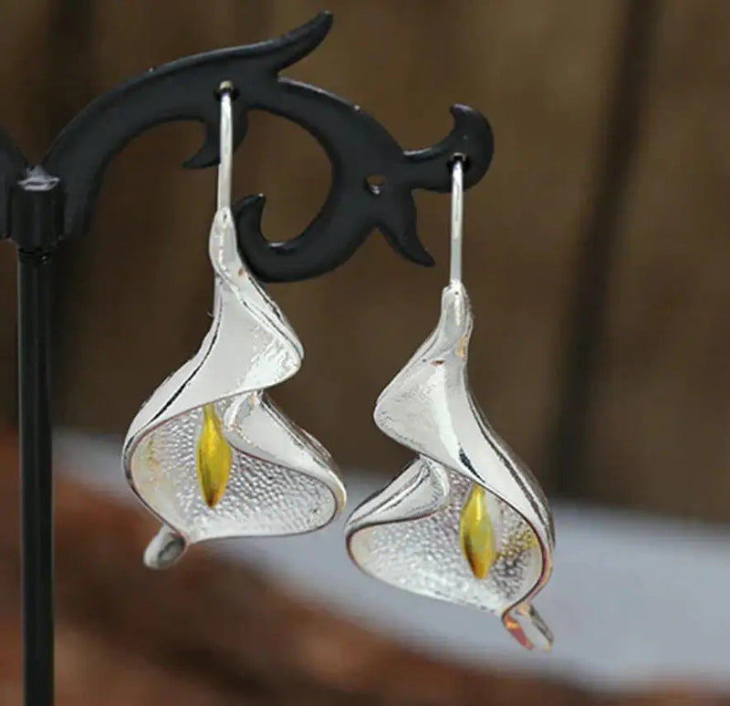 Romantic Pearl Earring for Special Moments