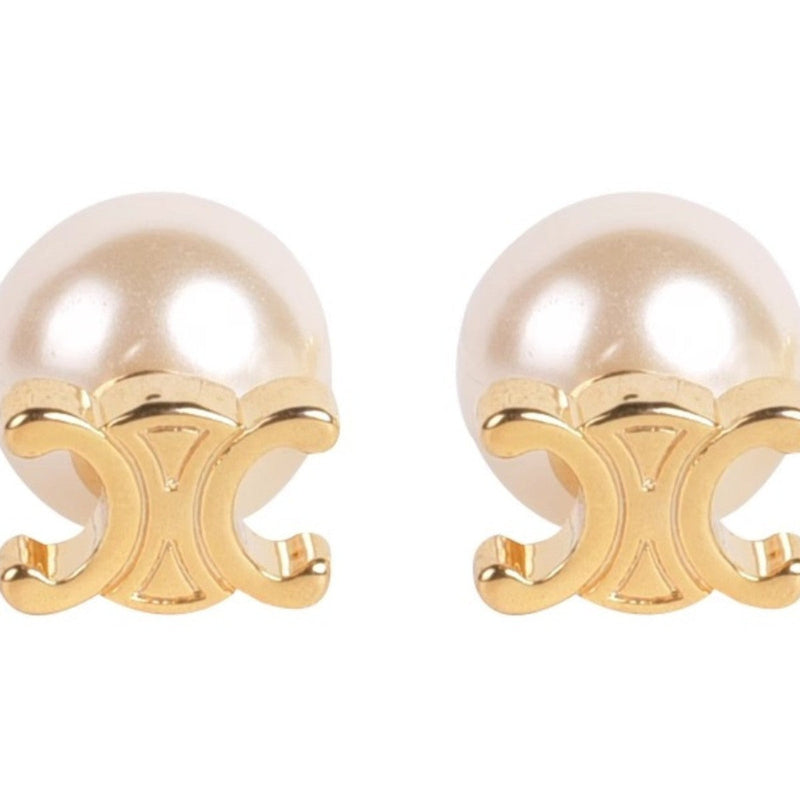 Charming Pearl Earring for Any Occasion