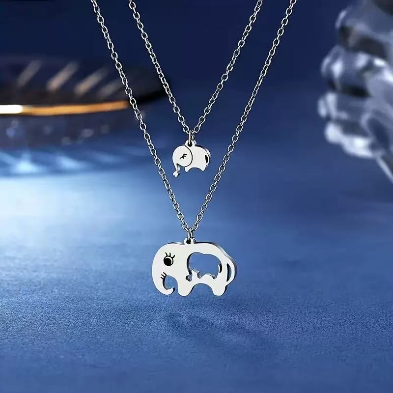 Stunning Necklace for Daily Wear