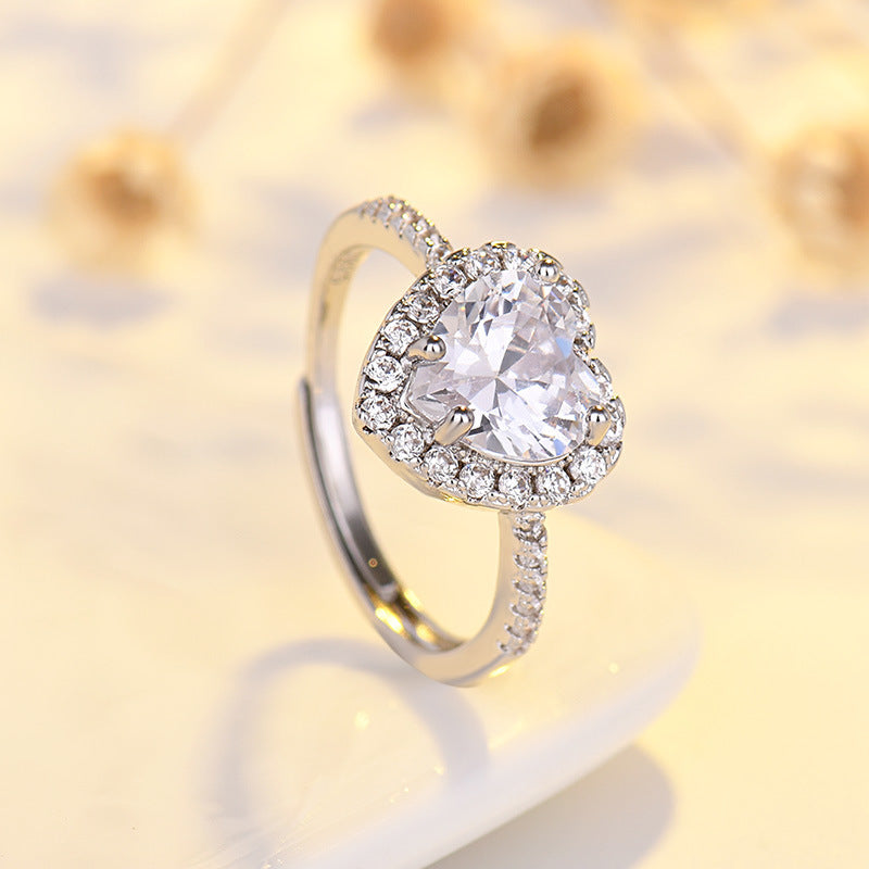 Charming Gold Ring for Any Occasion