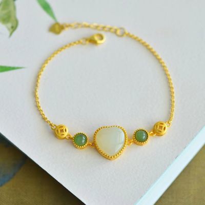 Classic Silver Bracelet with Timeless Appeal