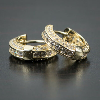 Beautiful Gold Earring with Unique Style