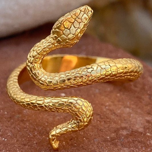 Stunning Gold Ring for Daily Wear