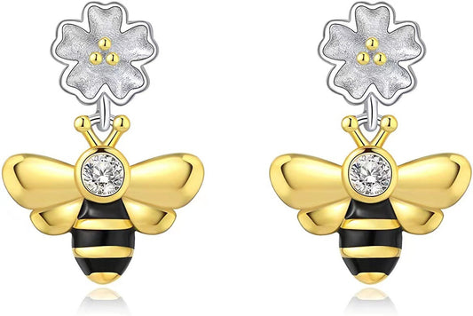 Romantic Silver Earring for Special Moments