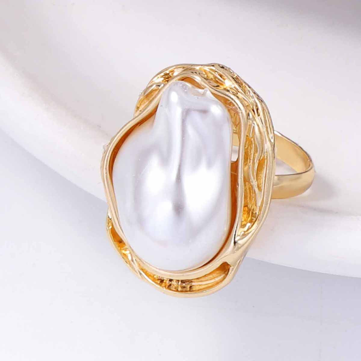 Classic Pearl Bracelet with Timeless Appeal