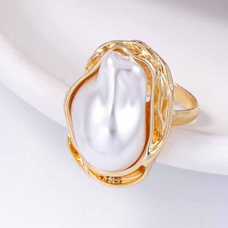 Classic Pearl Bracelet with Timeless Appeal