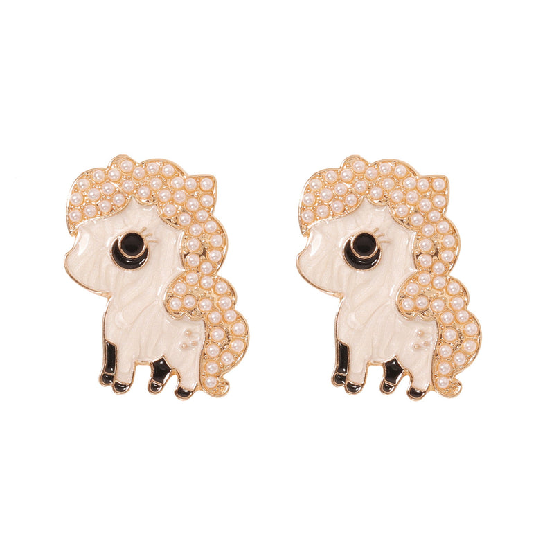 Classic Pearl Earring with Timeless Appeal