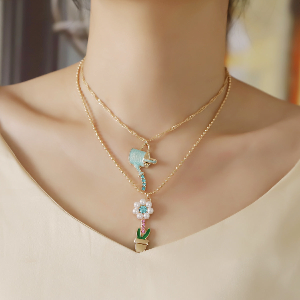 Classic Pearl Necklace with Timeless Appeal