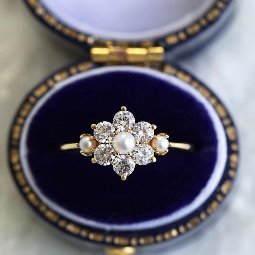 Beautiful Pearl Ring with Unique Style