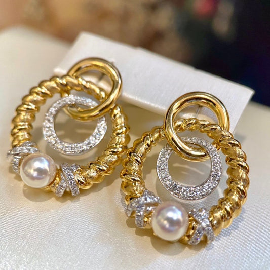 Beautiful Pearl Earring with Unique Style