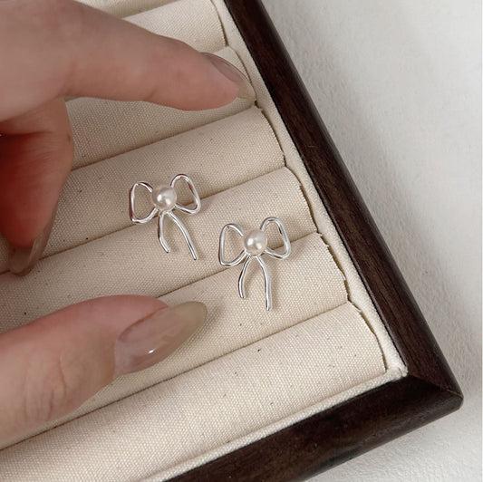 Delicate Artisan Pearl Earring