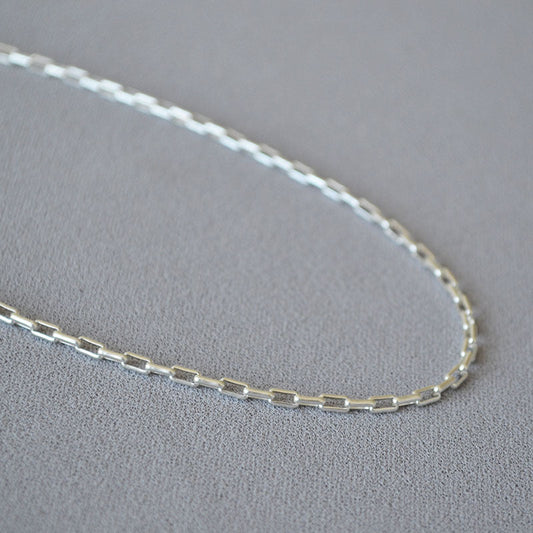 Classic Gold Necklace with Timeless Appeal