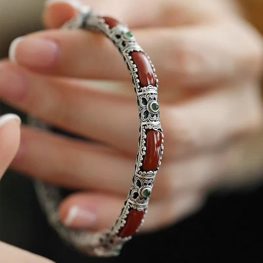 Charming Piece for Any Occasion
