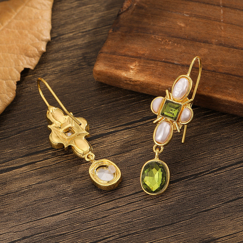 Beautiful Pearl Earring with Unique Style