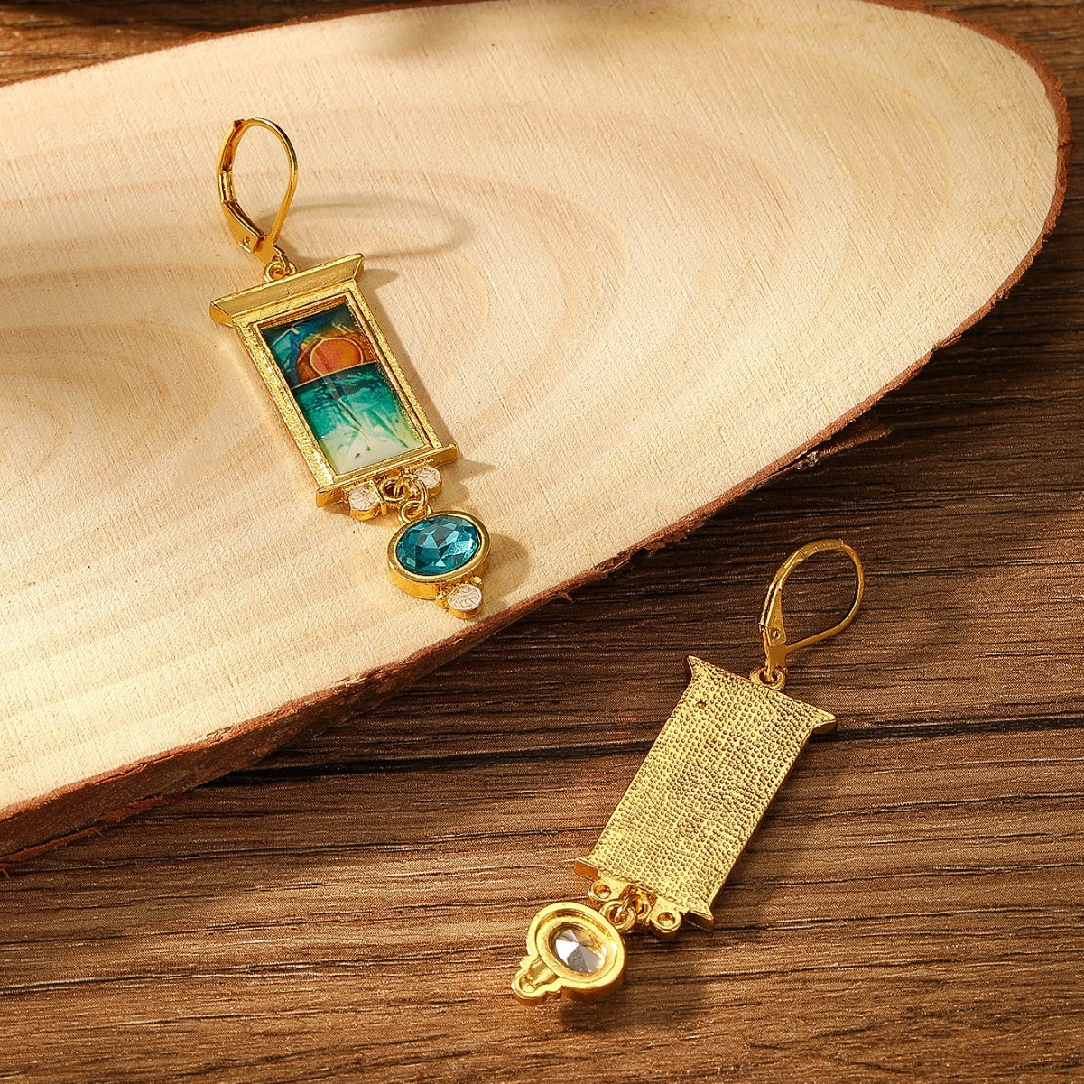 Elegant Earring for Every Occasion