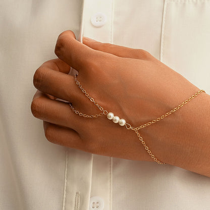 Romantic Pearl Bracelet for Special Moments