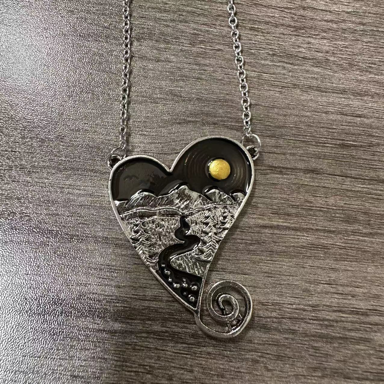 Classic Necklace with Timeless Appeal