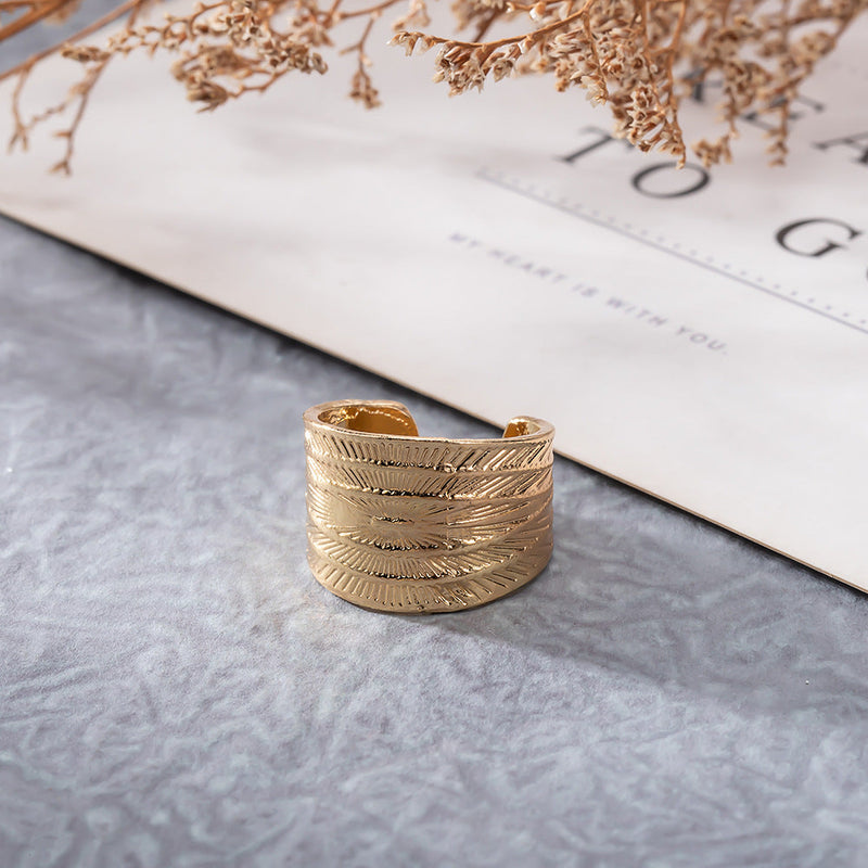 Beautiful Gold Bracelet with Unique Style
