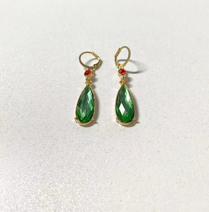 Charming Earring for Any Occasion