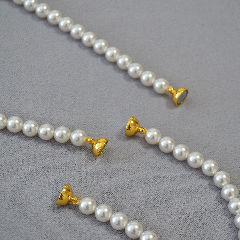 Classic Pearl Necklace with Timeless Appeal