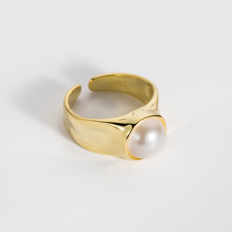 Elegant Pearl Ring for Every Occasion
