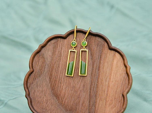 Elegant Silver Earring for Every Occasion