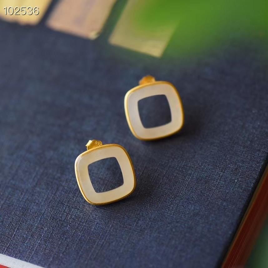 Stunning Silver Earring for Daily Wear