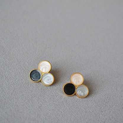 Romantic Silver Earring for Special Moments