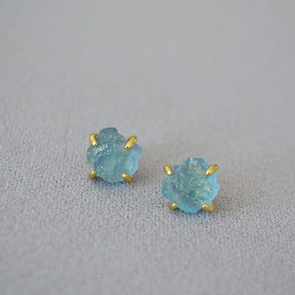 Vintage Handmade Gold Earring