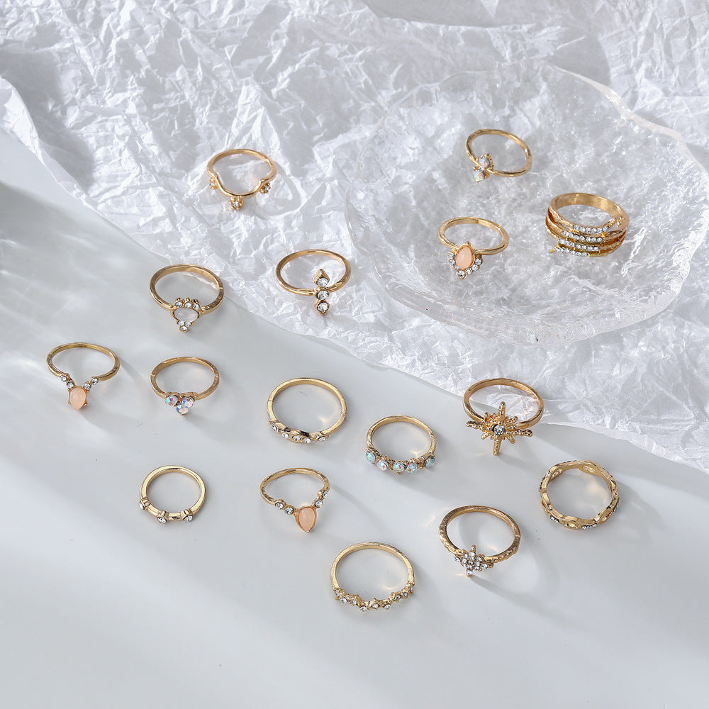 Beautiful Gold Set with Unique Style