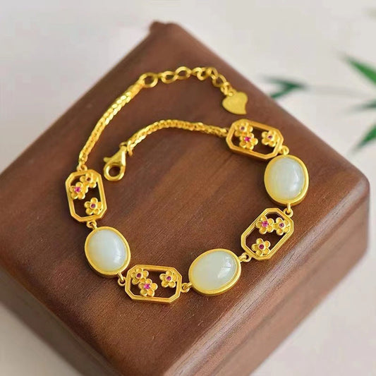 Beautiful Silver Set with Unique Style