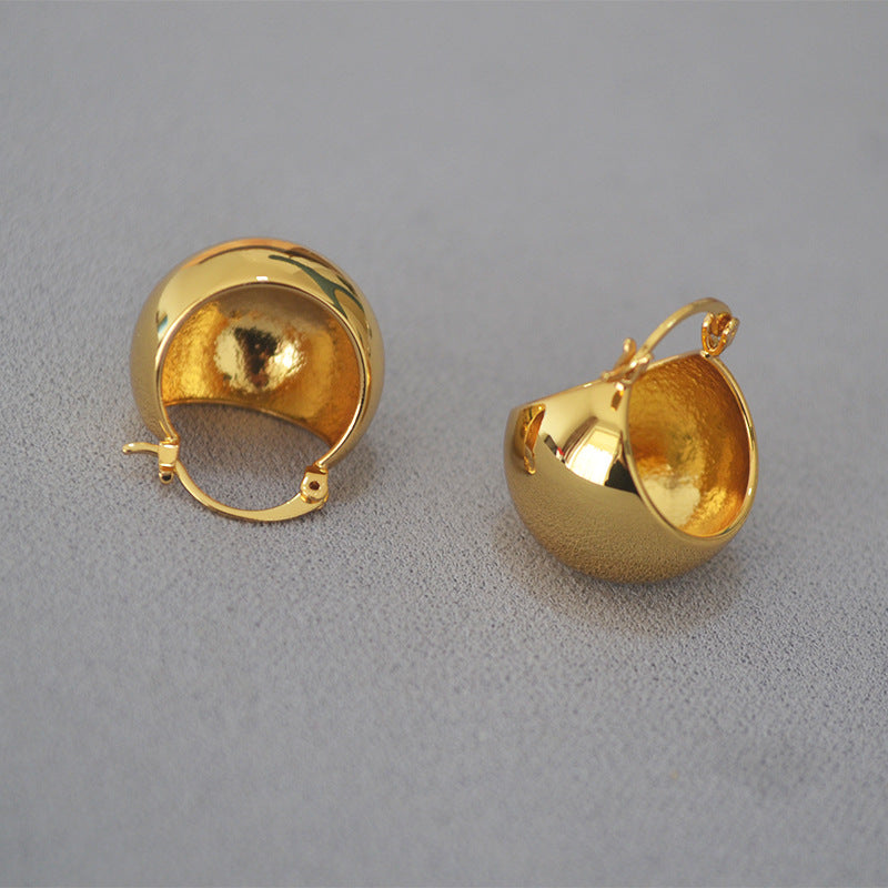 Stunning Gold Earring for Daily Wear