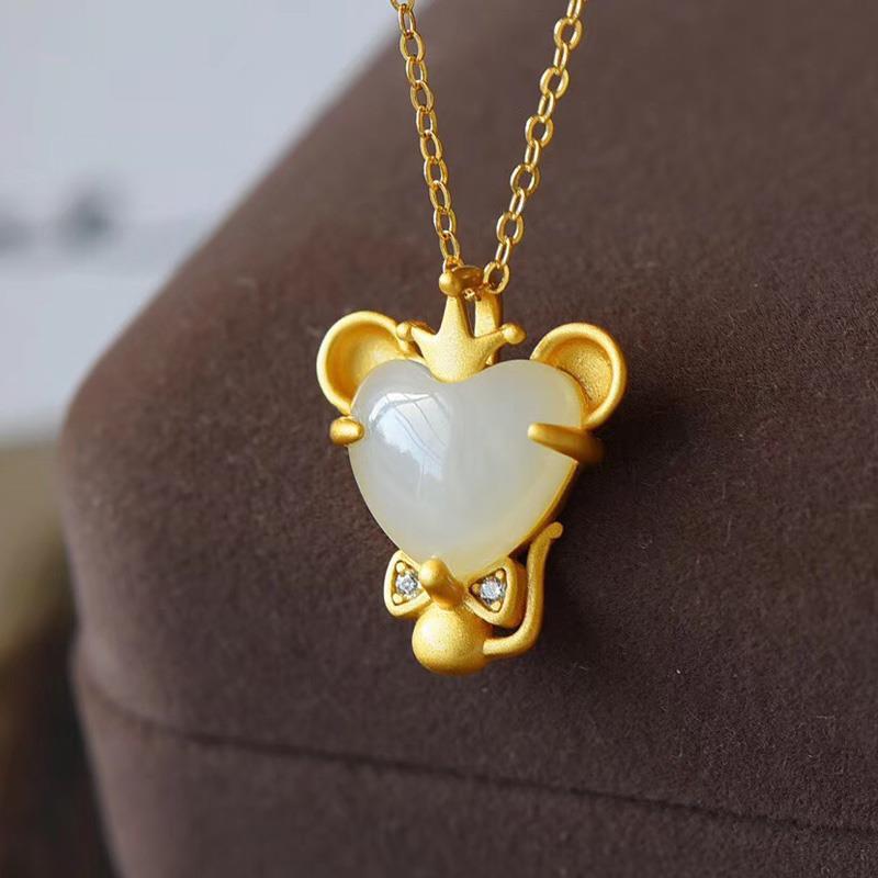 Elegant Gold Necklace for Every Occasion
