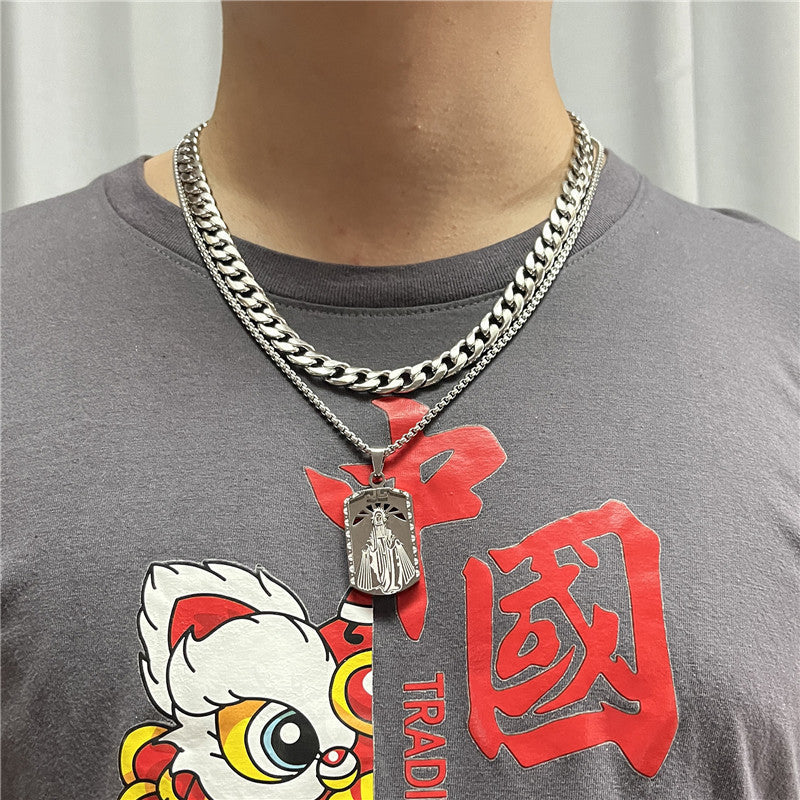 Charming Pendant for Any Occasion