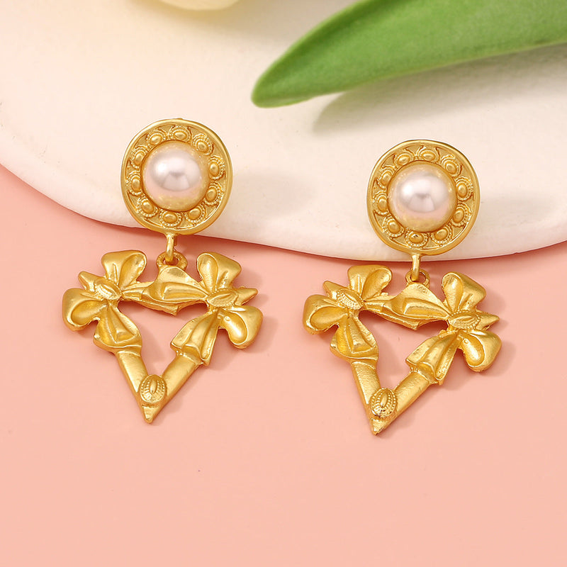 Delicate Artisan Pearl Earring