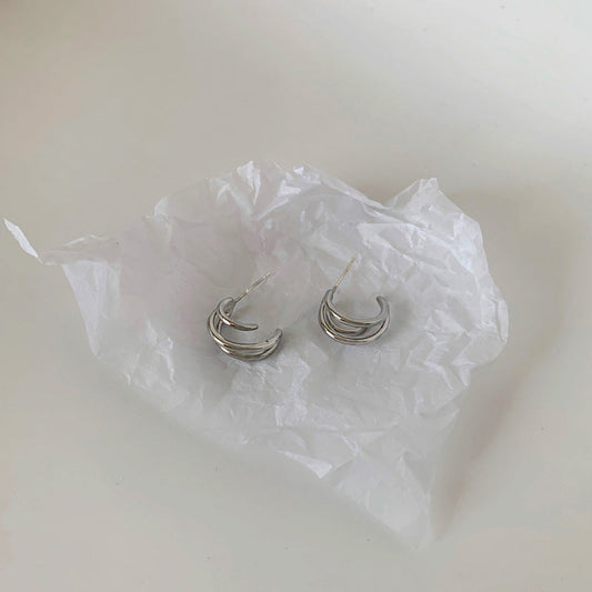 Charming Earring for Any Occasion