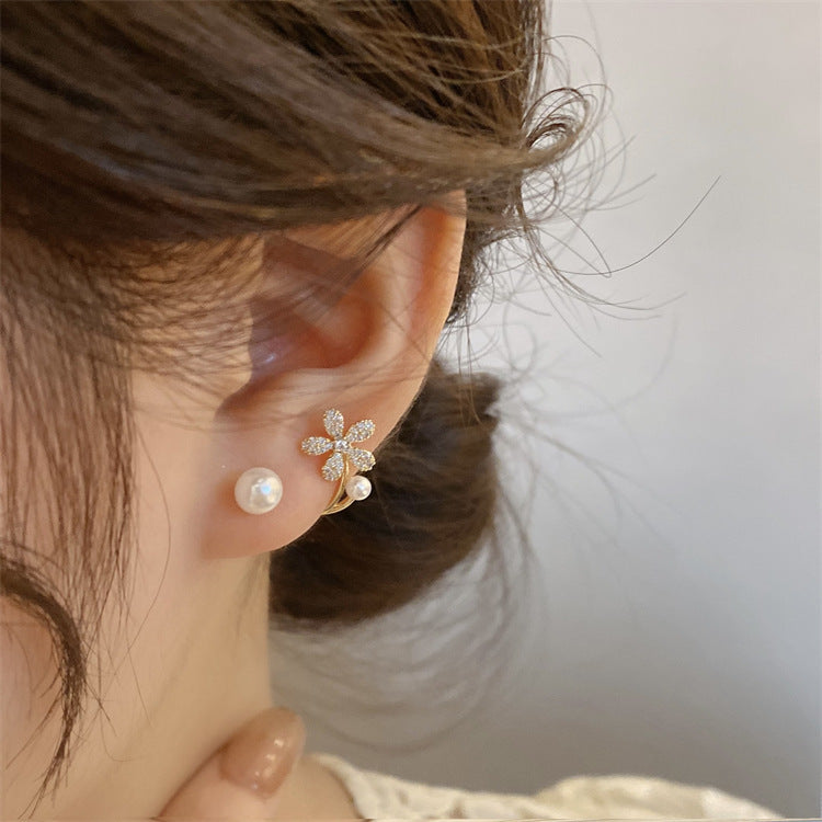 Stunning Pearl Earring for Daily Wear