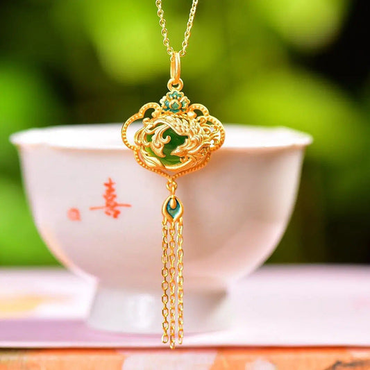 Stunning Gold Pendant for Daily Wear