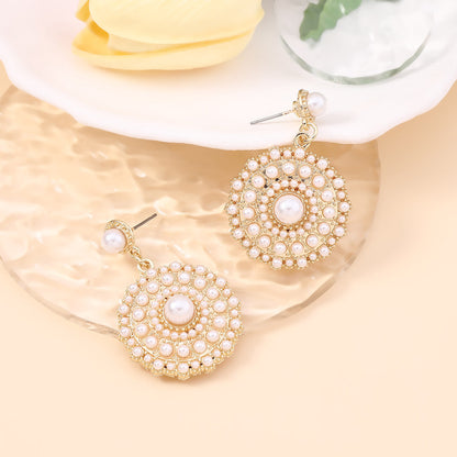 Classic Pearl Set with Timeless Appeal