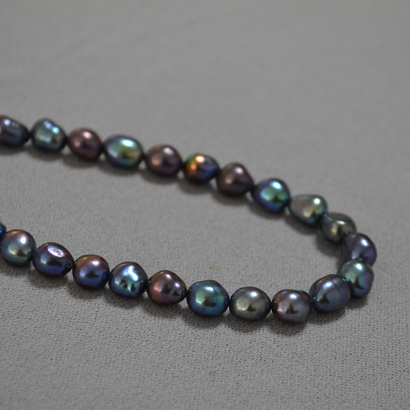 Classic Pearl Necklace with Timeless Appeal