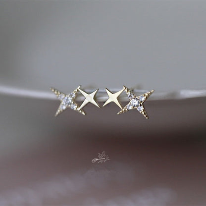 Classic Gold Earring with Timeless Appeal