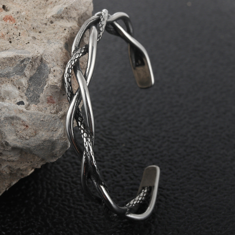 Charming Bracelet for Any Occasion