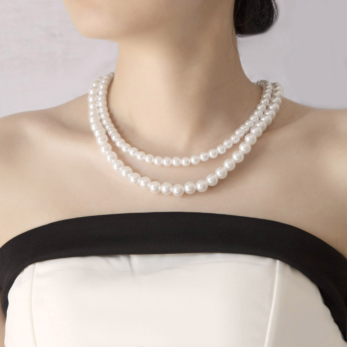 Romantic Pearl Necklace for Special Moments