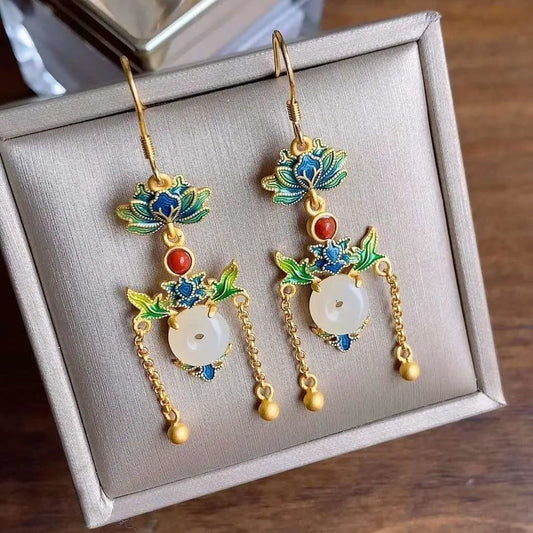 Vintage Handmade Gold Earring