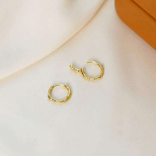 Classic Earring with Timeless Appeal