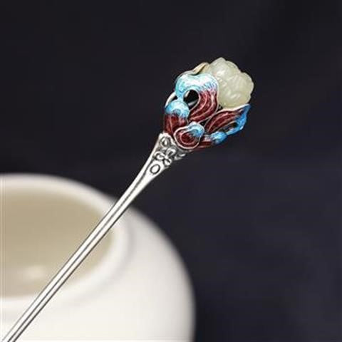 Elegant Silver Piece for Every Occasion