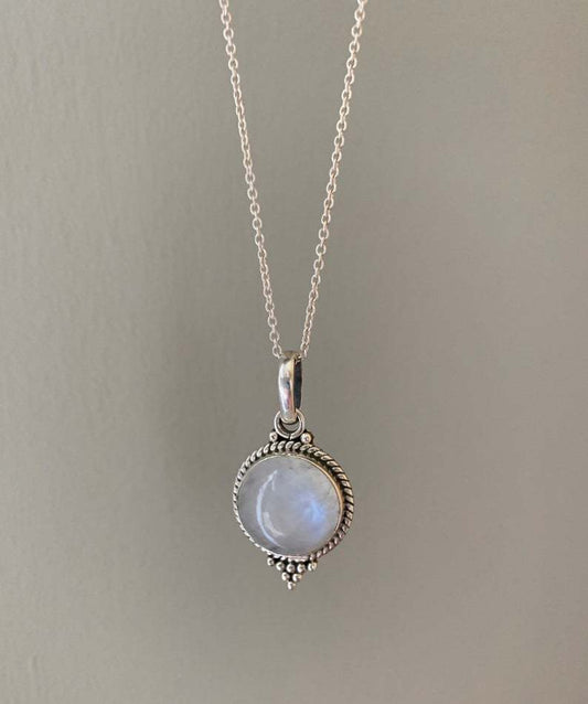 Classic Necklace with Timeless Appeal