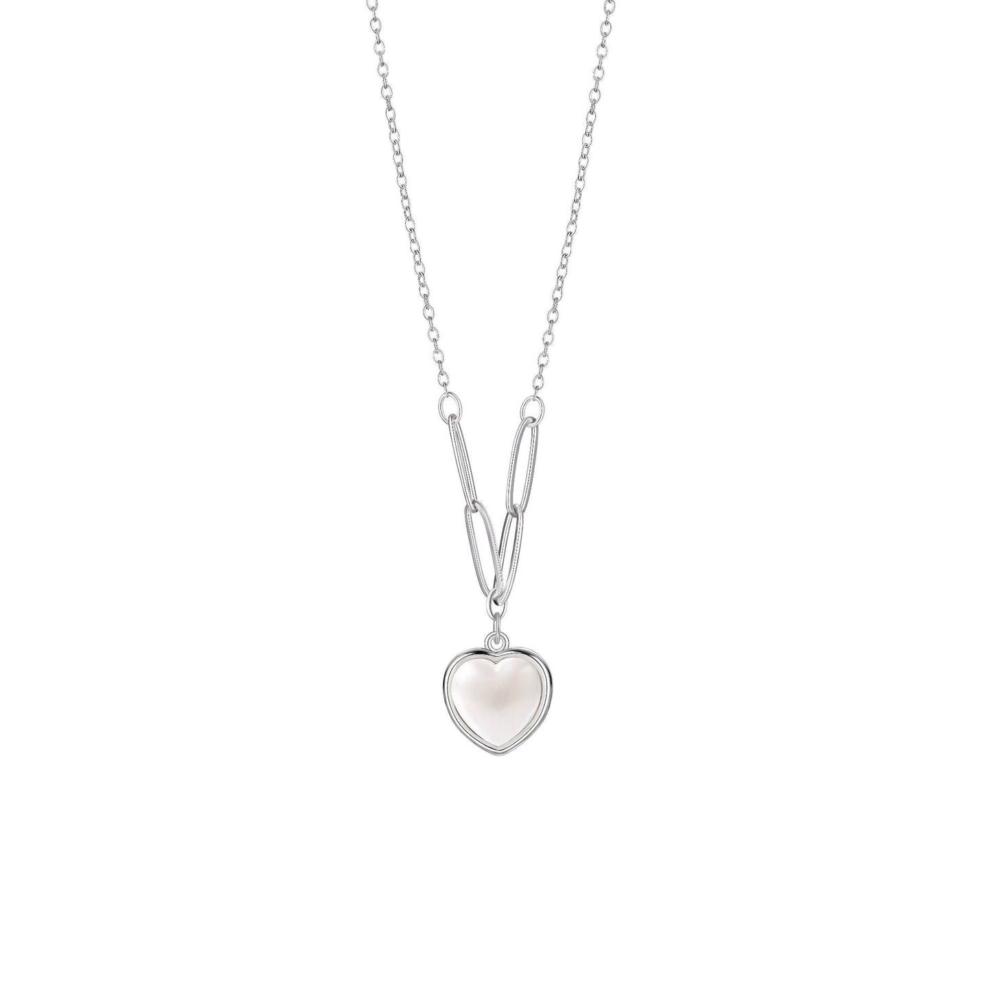 Classic Pearl Necklace with Timeless Appeal